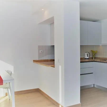 Vila Bella, Meia Praia, Apartmán
