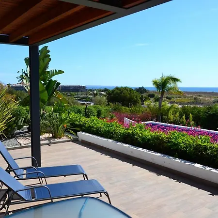 Vila Bella, Meia Praia, Lagos